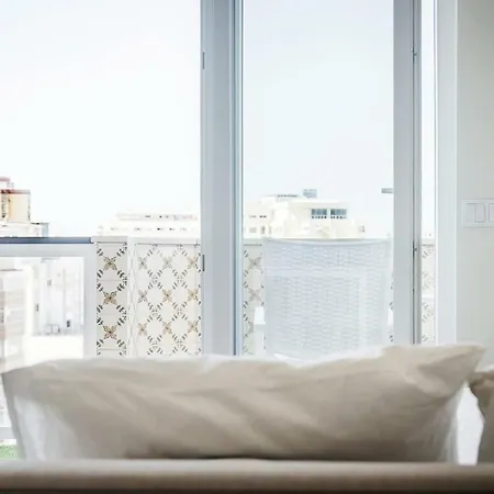 Lovely Lisboa Seaview Apartment *