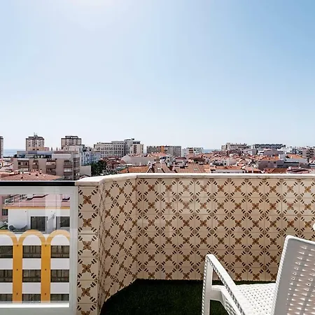 Lovely Lisboa Seaview
